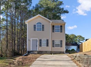 2804 Enka Dr, Raleigh, NC 27610