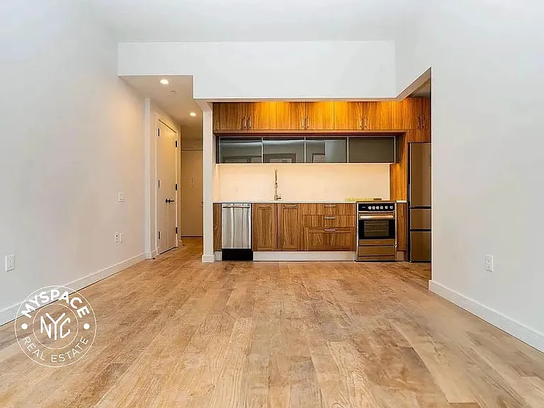 1825 Ocean Ave #A6 — Photo 3