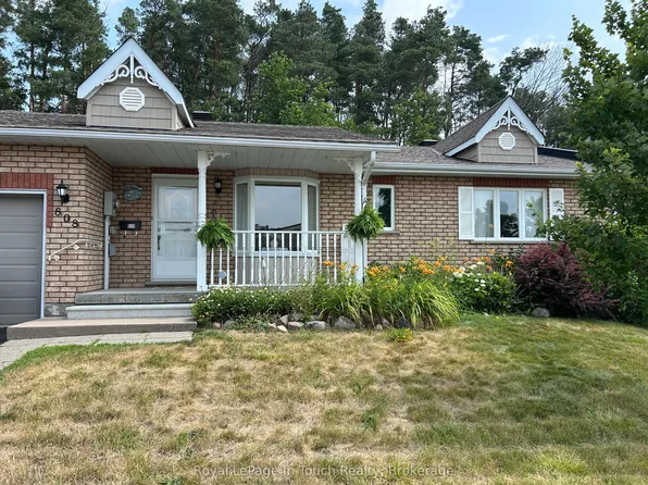 808 Jane Blvd, Midland, ON L4R 5M4