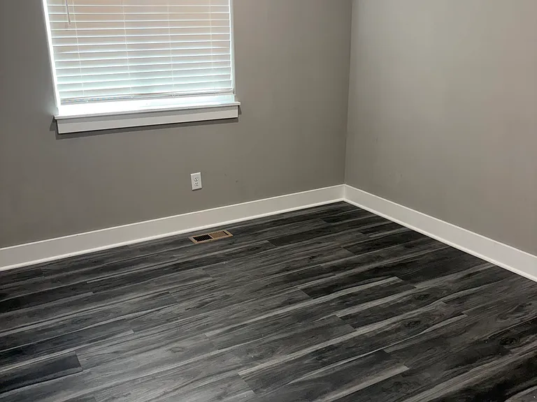 5214 N Toben Dr — Photo 1