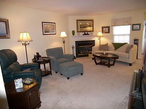4th image of 107 Littondale Ct