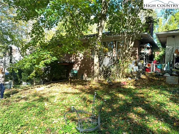 138 Ash, Boone, NC 28607