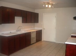2nd image of 507 E Crisler Ave