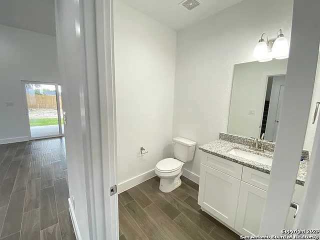 2126 Village Pkwy — Photo 8