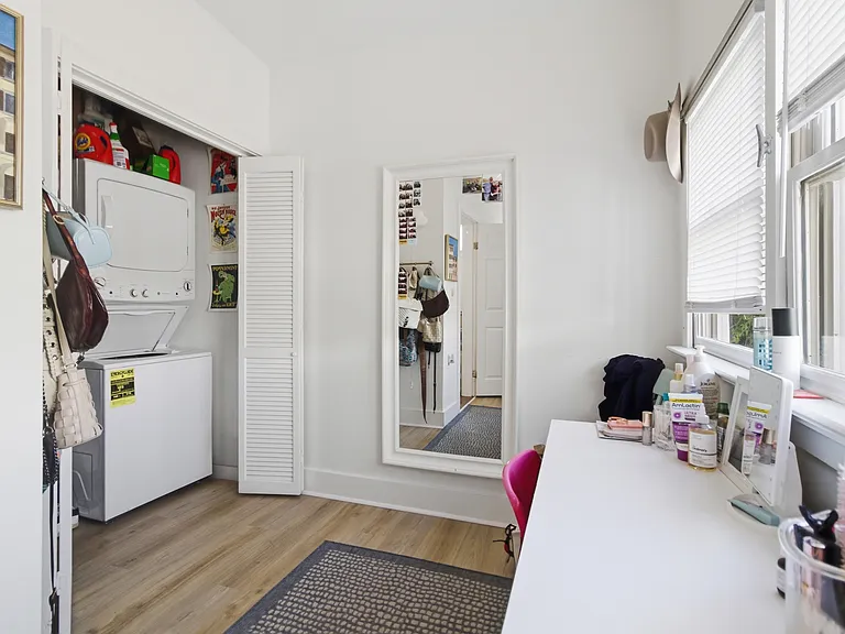 21 Felix St #B — Photo 6