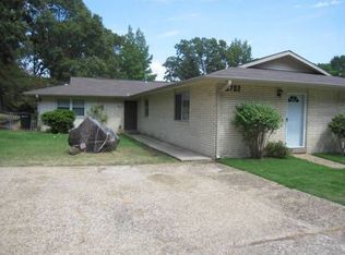 8702 Indianhead Dr, Sherwood, AR 72120