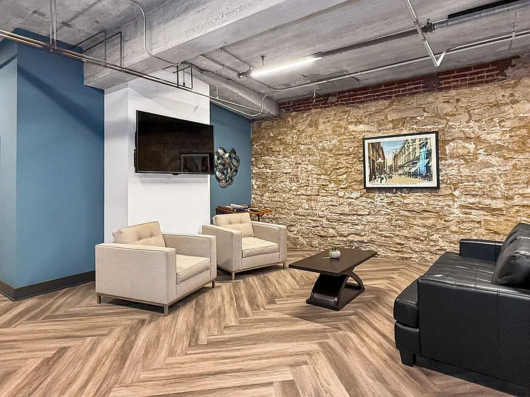 Emery Lofts — Photo 45