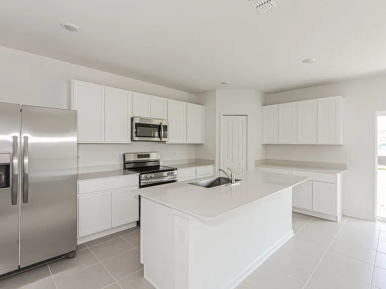 3483 Howell Dr — Photo 7