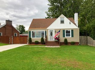 2659 Oakwood Ave, Hamburg, NY 14075