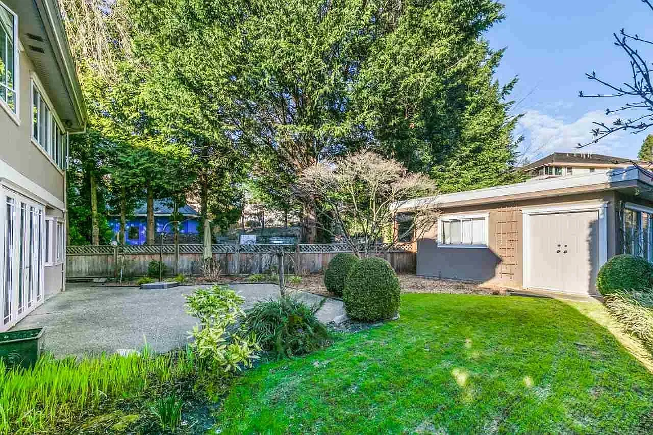 5 bed, 4200 sqft, $6,600 — Photo 4