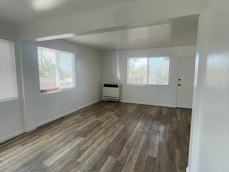 6604 Kelly St — Photo 10