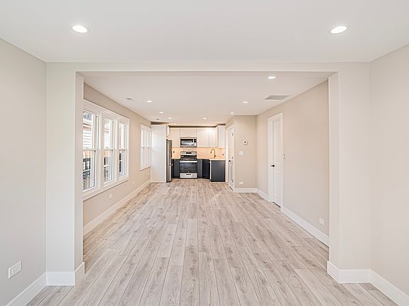 4th image of 4528 N Newland Ave