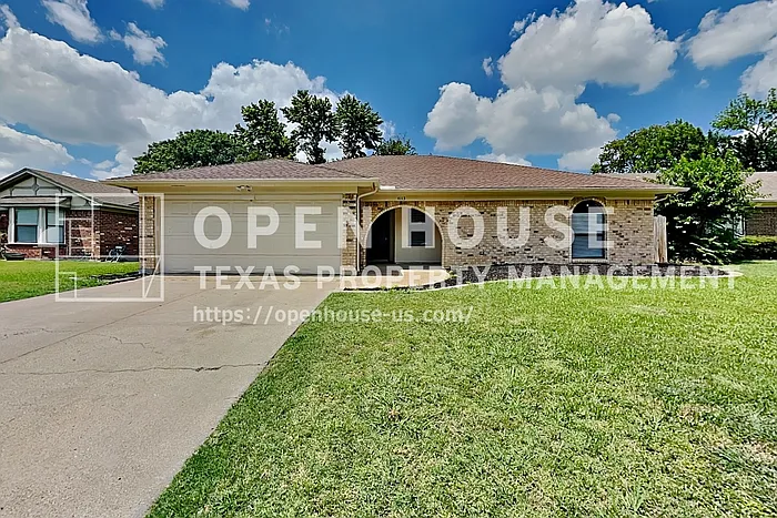 4113 Chestnut St — Photo 1