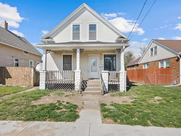 721 17th Ave, Moline, IL 61265