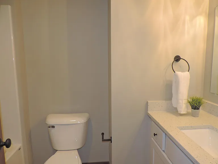 1306 Fozzie Ln #C — Photo 10