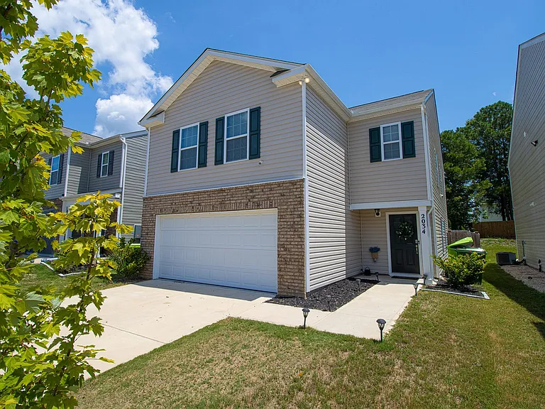 2034 Elmridge Rd — Photo 2