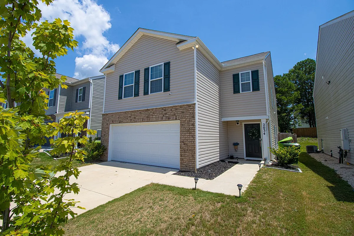 Building Photo - 2034 Elmridge Rd