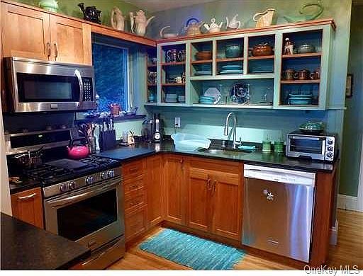 5th image of 93 Piermont Ave