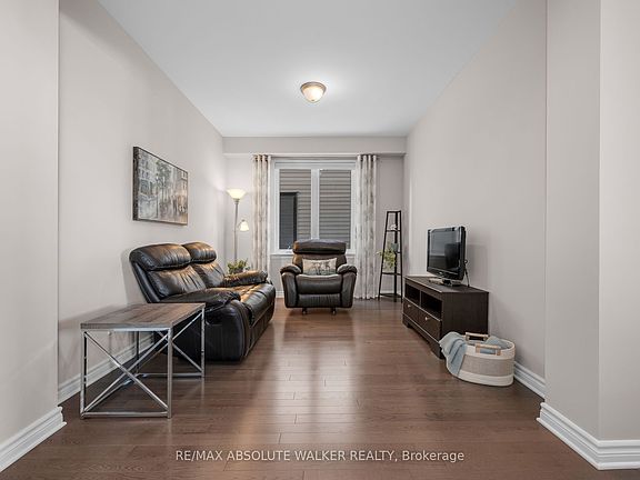 5th image of 119 Cambie Rd