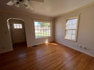 7614 Summit St, Kansas City, MO 64114