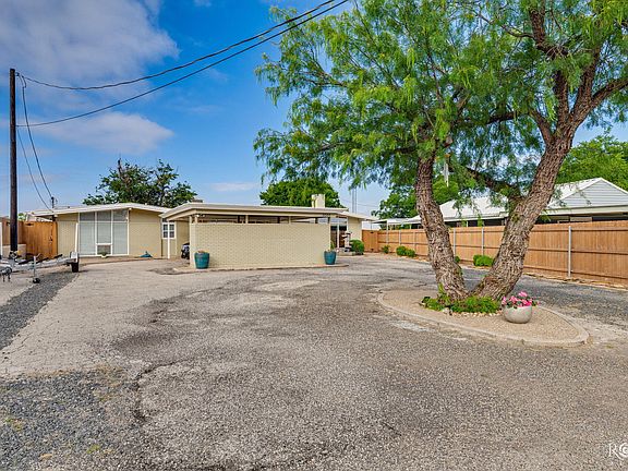 4th image of 3005 Red Bluff Cir