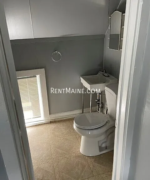 116 4th St #3 — Photo 9