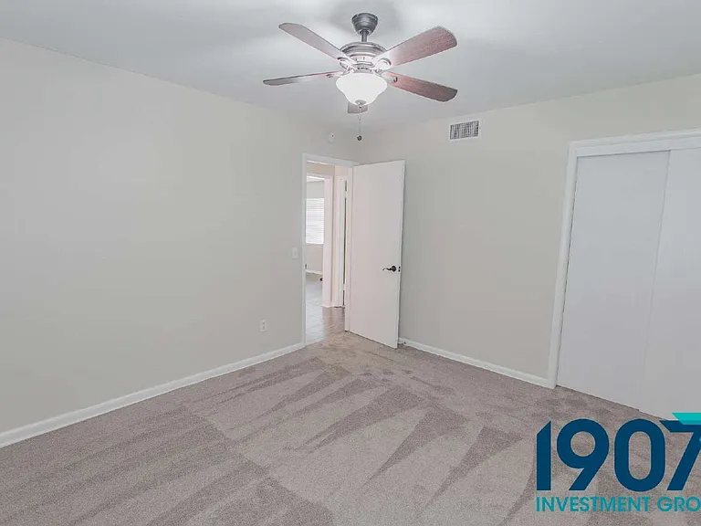 1832 Brighton Ave — Photo 13