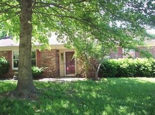 136 Robert Rd, Nicholasville, KY 40356