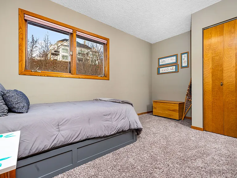 9402 S West Bay Shore Dr — Photo 12