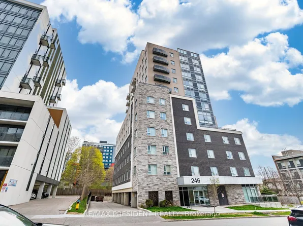 246 Lester St Unit 907, Waterloo, ON N2L 3W5