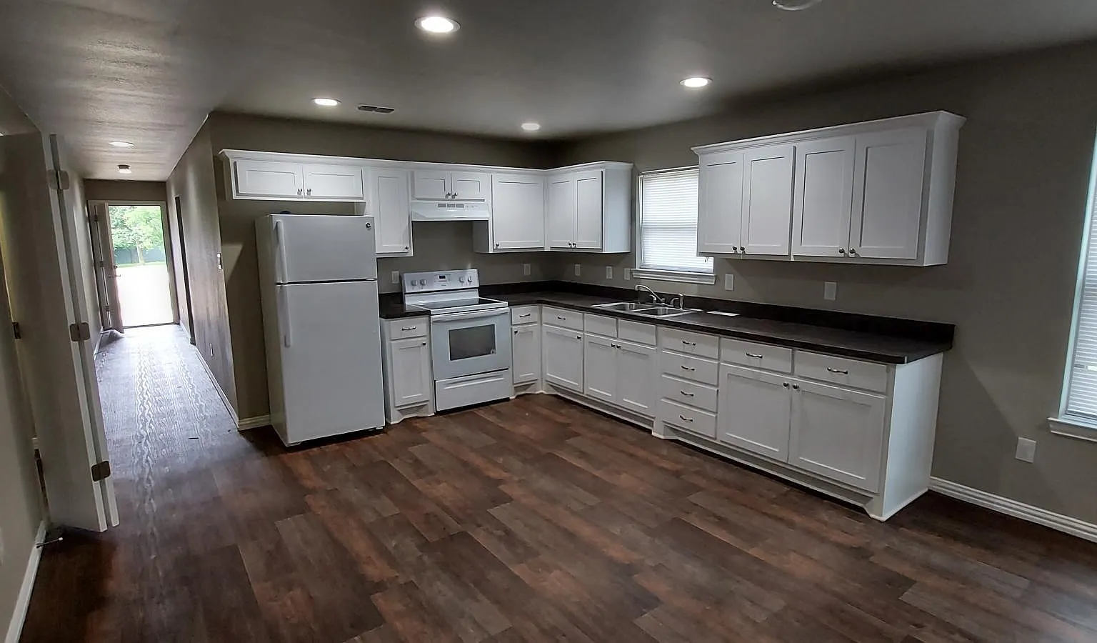 3 bed, 1348 sqft, $1,625 — Photo 3