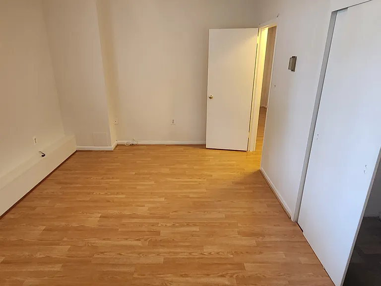 200 N Maple Ave #101 — Photo 11