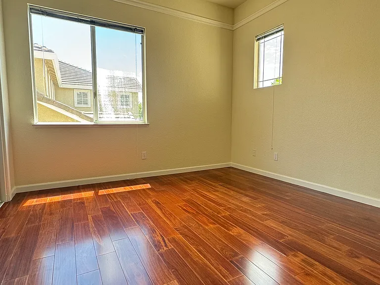 25178 Century Oaks Cir — Photo 37
