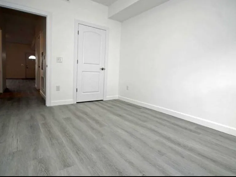 754 Paterson Ave #1 — Photo 8