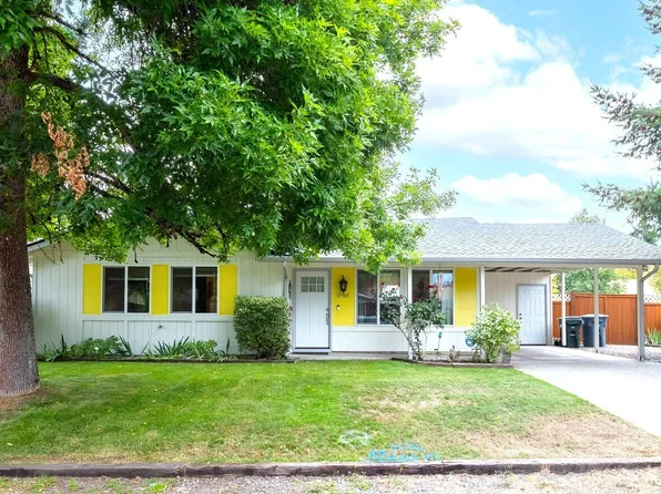 17505 5th Avenue Ct E, Spanaway, WA 98387