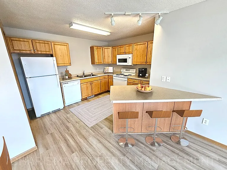 Park Place Condos — Photo 19