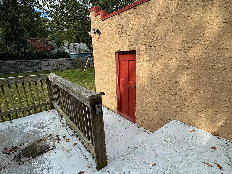 9525 Sherwood Pl — Photo 17