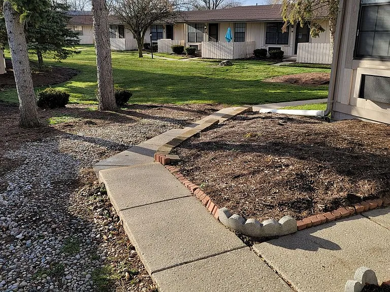 Greenleaf Apartments — Photo 17