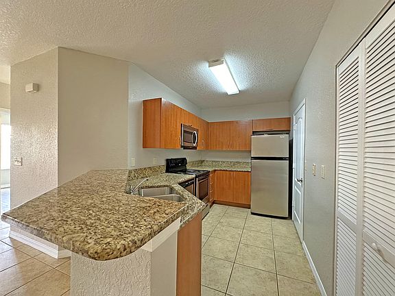 5th image of 150 SW Peacock Blvd APT 204