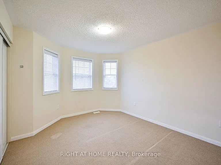 842 Luxton Dr — Photo 27