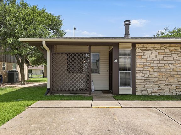 2nd image of 2100 Windsor Dr APT 37