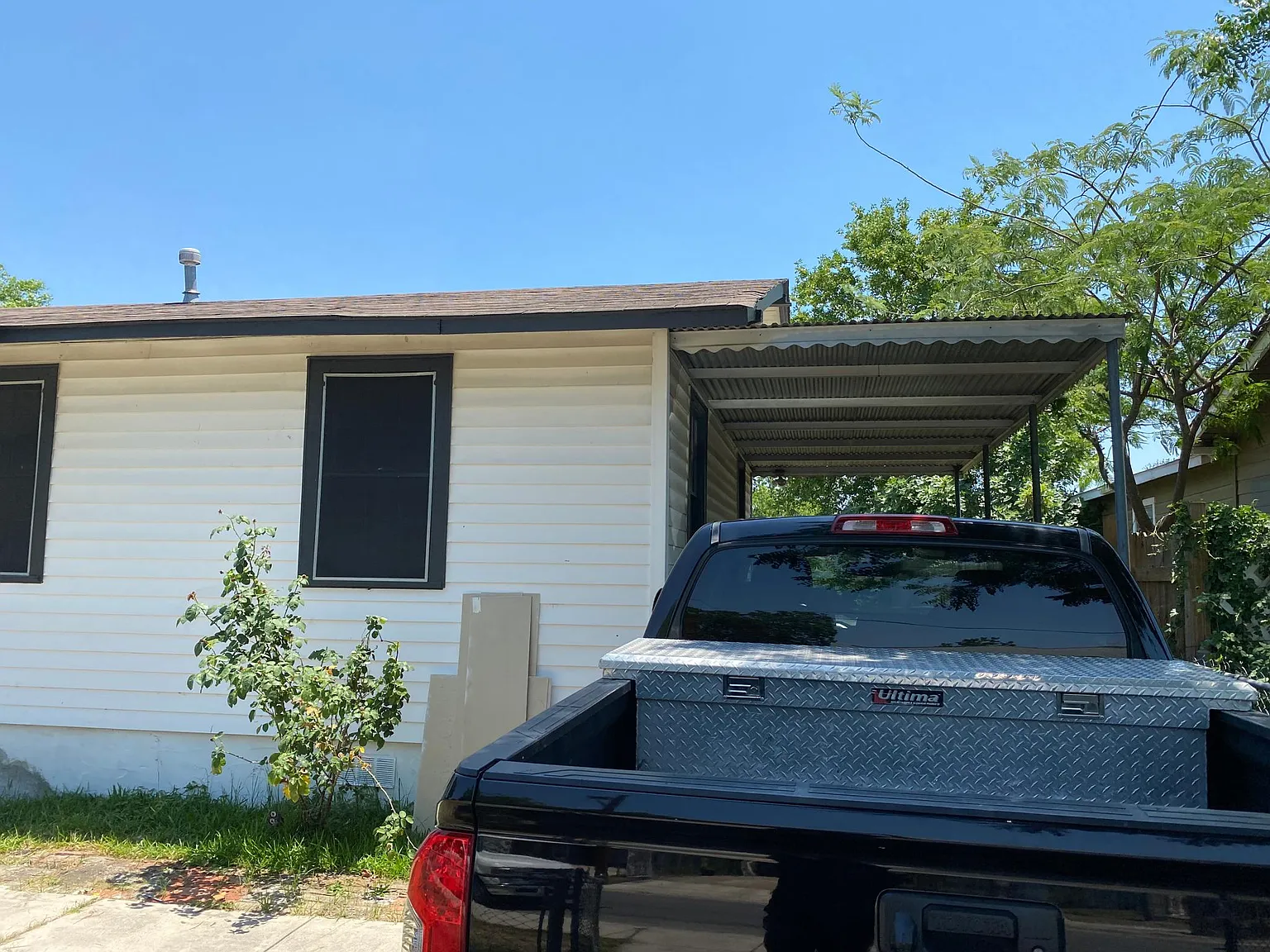 2 bed, 750 sqft, $1,100 — Photo 2