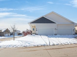 711 Dogwood Ln, Norwalk, IA 50211