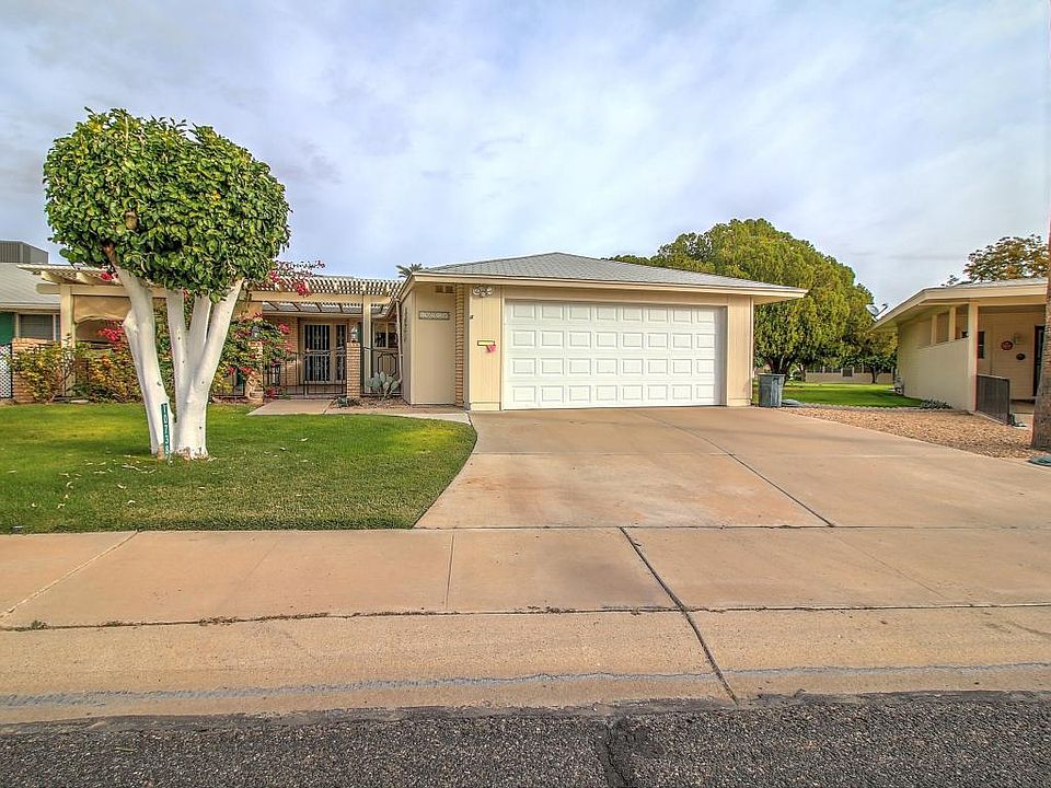 1st image of 10738 W Cinnebar Ave