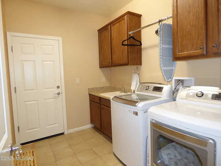 61217 E Arbor Basin Rd — Photo 30