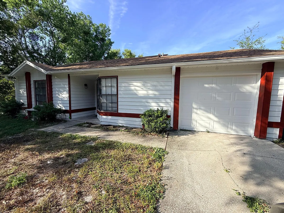 Building Photo - 2684 Candler Dr