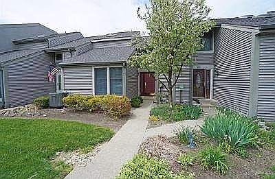 1st image of 18R Stillmeadow Dr