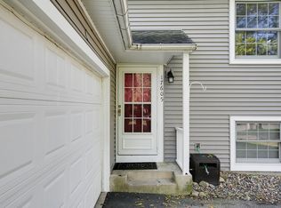 17605 Lorence Way, Eden Prairie, MN 55346