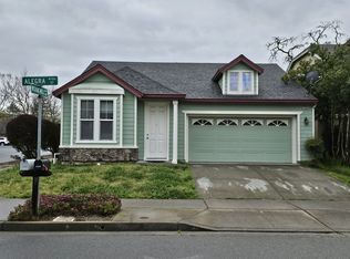 1558 Alegra St, Santa Rosa, CA 95403
