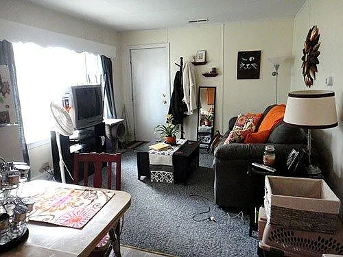 1 bed, 926 sqft, $900 — Photo 3